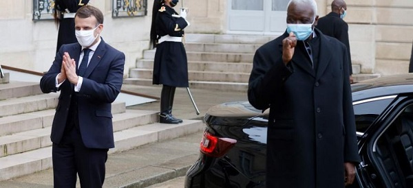 Mali's transitional president, Bah N'Daw with French president Emmanuel Macron in