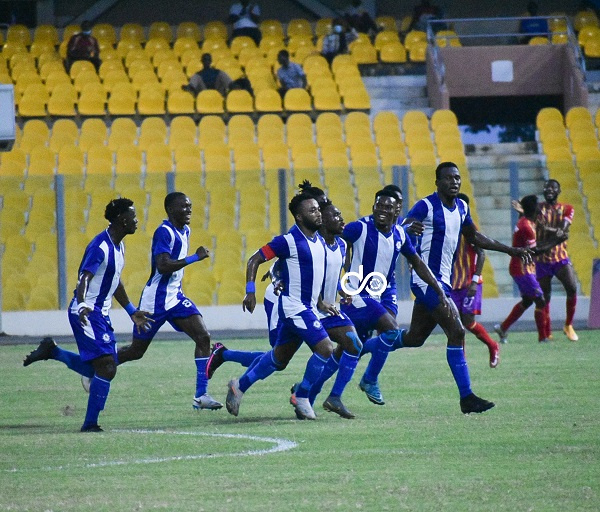 Olympics defeated Hearts 2-0