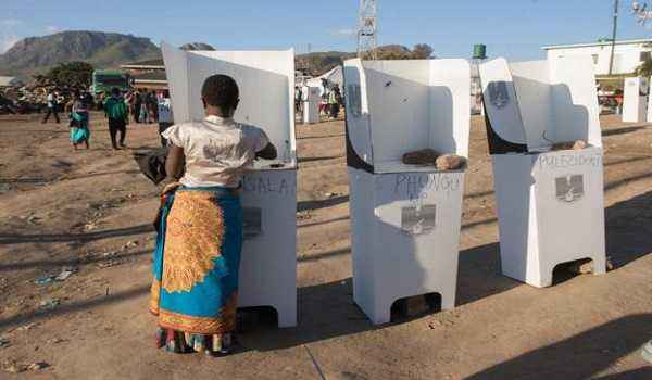 Low voter turn out in Mali's legislative polls