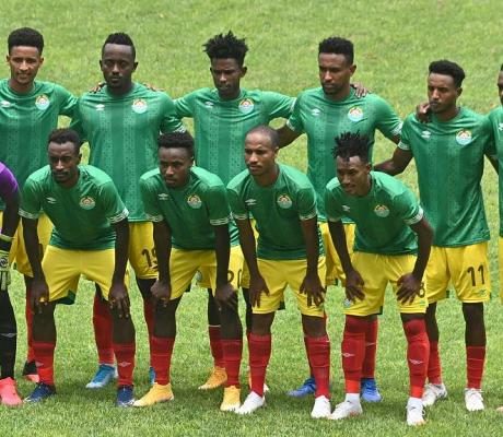The Ethiopian football team pose for a photograph during the 2021 African Cup of Nations (AFCON) qualifying football match against Ivory Coast