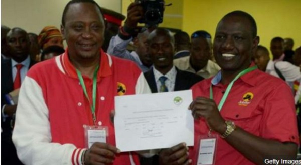 President Kenyatta (R) and his deputy Ruto (L) have fallen out