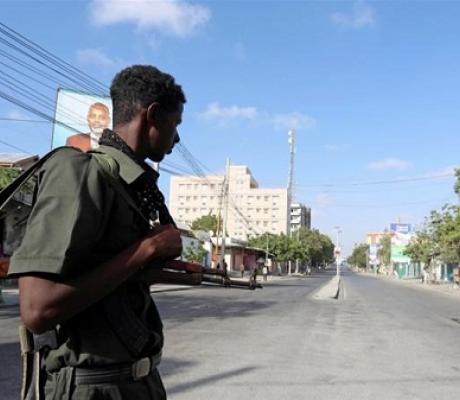 File photo of a government soldier in Mogadishu